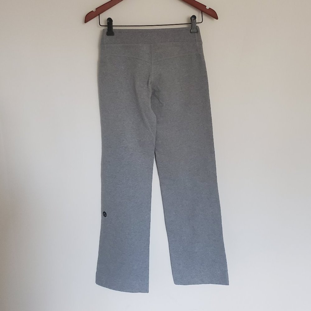 Lululemon Slalom Pants Size 2 Gray Straight Leg - Picture 1 of 7